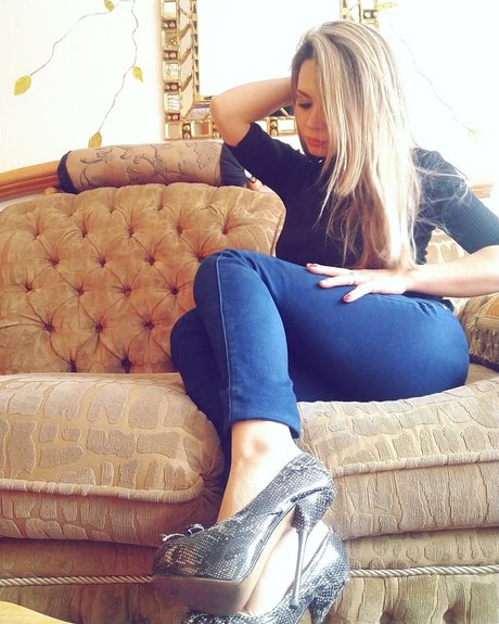 Adhara Diaz modelo porno recopilación