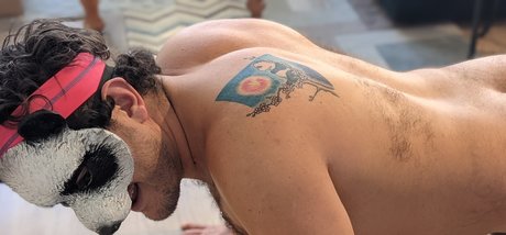 Sweaty Sexy Panda modelo bonita fotos