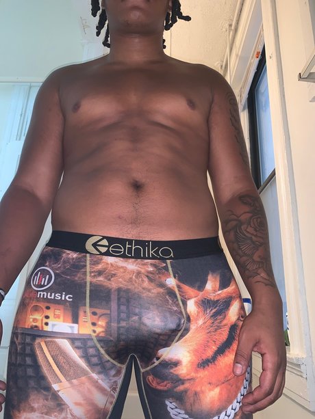 BabyFaceAce_ modelo hermosa foto