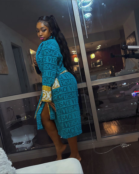 P5 The Most Fancy modelo perfecto galería