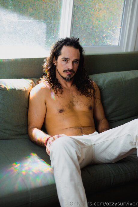 Ozzy Lusth modelo de arte recopilación