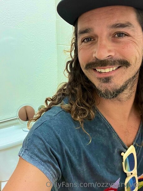 Ozzy Lusth estrella porno superior fotos