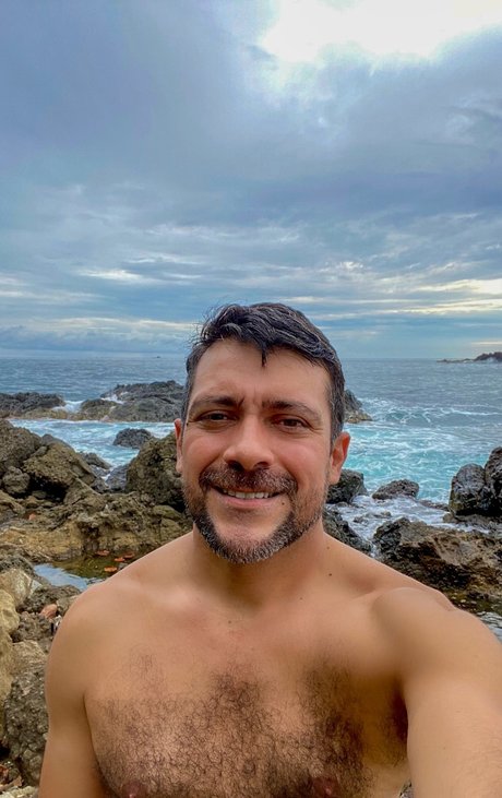 Ajer modelo desnudo foto