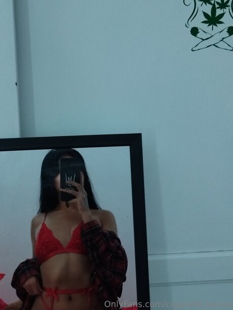 Karina Paola estrella porno de arte fotos