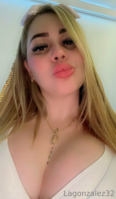 lagonzalez32 modelo xxx foto