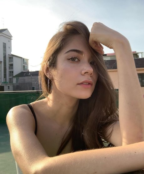 Melodi Flack modelo fotos