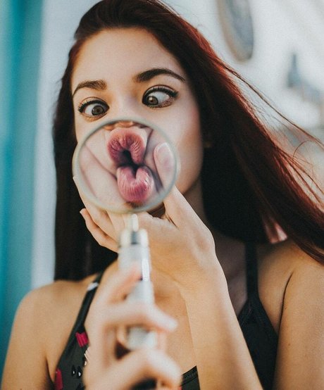 Melodi Flack modelo exclusivo galerías