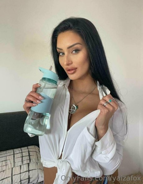 yaizafox modelo superior foto