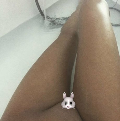 celinefree modelo caliente foto