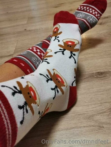 dmndfeet modelo caliente imagen