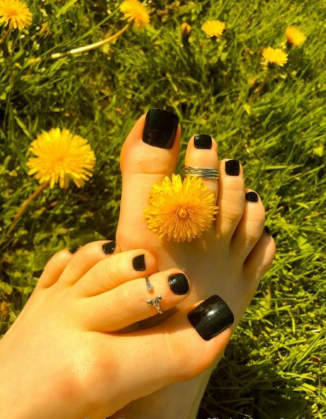 officialfeetforfun estrella porno desnuda imagen