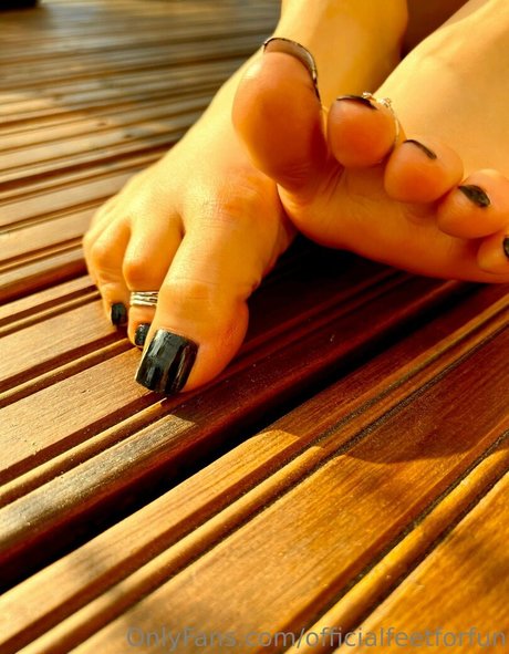 officialfeetforfun hermosa actriz recopilación