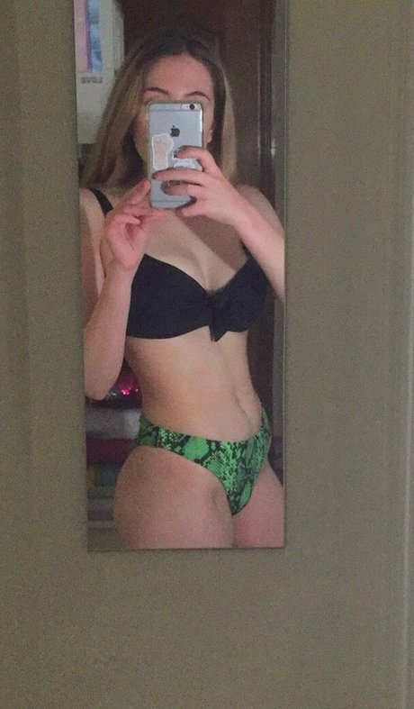 Skeeterre estrella adulta galería