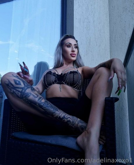 adelinaxoxo1 sexo estrella porno foto