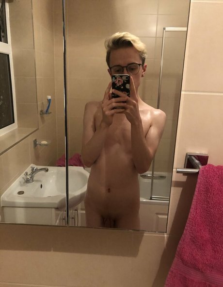 pierbi actriz erótica galería