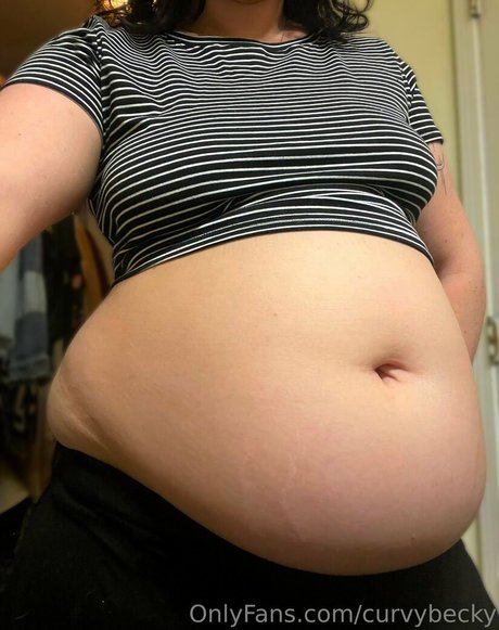 curvybecky modelo atractivo foto