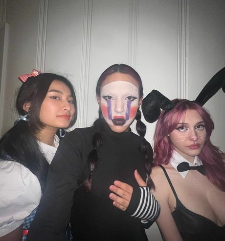 gray modelo desnuda galerías