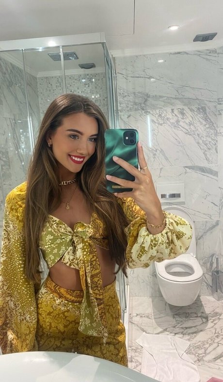 Claire Molin modelo libre imágenes