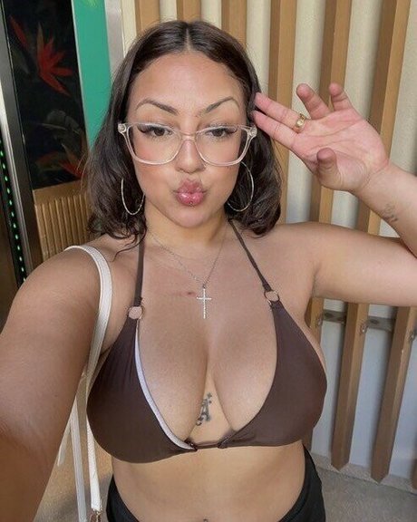 axhcaxh linda estrella galerías