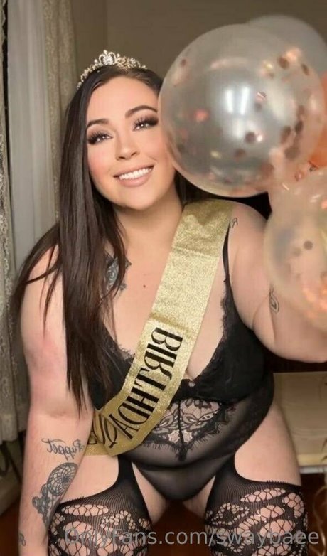 swaybaee modelo desnudo galerías