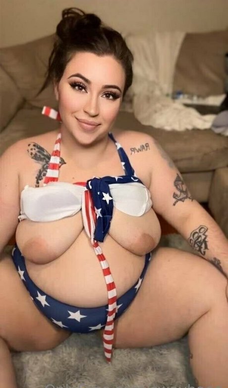 swaybaee actriz de arte galerías