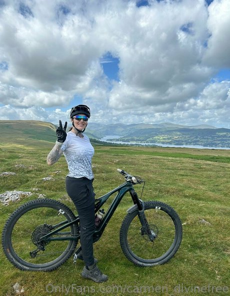 carmen divinefree Profilfoto