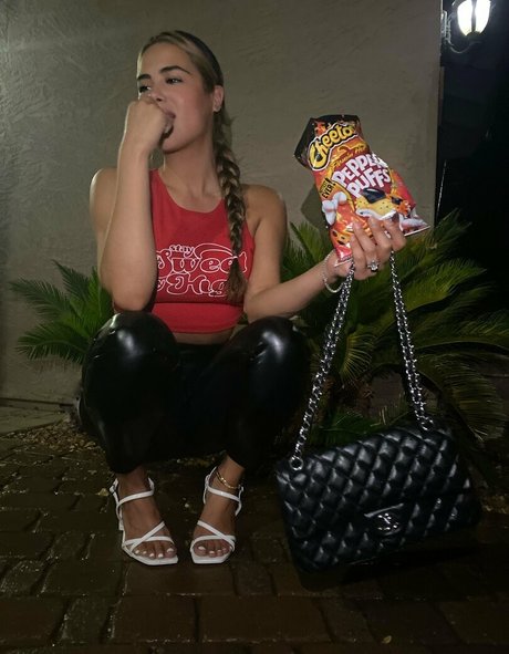 karlaamarie bonita estrella foto