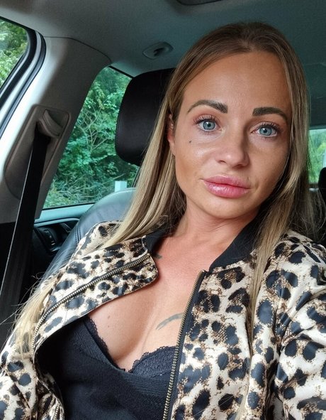 yourmonicaa estrella porno sexy galerías