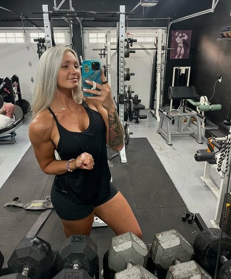 Jordan Elizabeth estrella porno hermosa imágenes