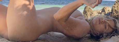 onlyfans de pequeñas tetonas perfecto erótico galería