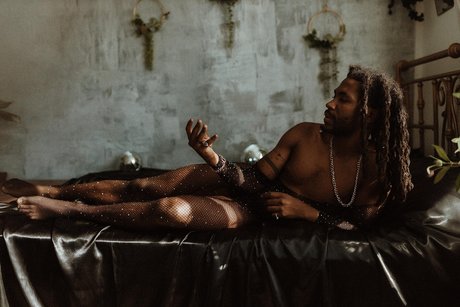 Denzel Darko modelo erótico foto