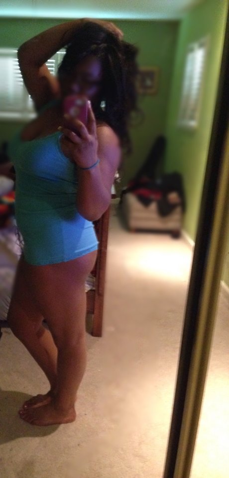 Queen Slvt estrella porno atractiva foto