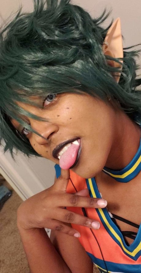 Selene Vakarian actriz libre fotos