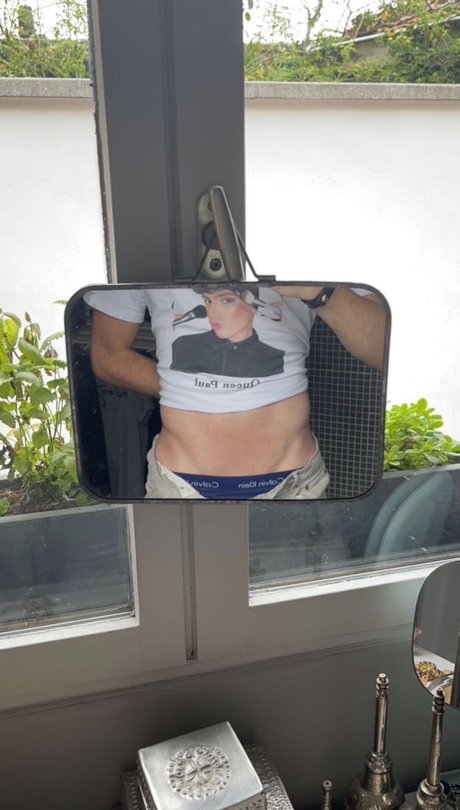 QueenPaul sexo modelo foto