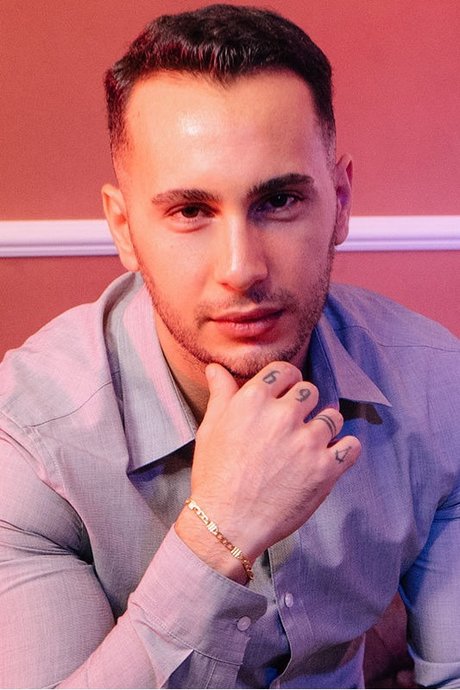 Raul Costa arte modelo galerías