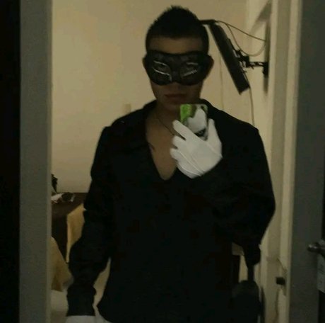 SALVADOR LANDA estrella xxx foto