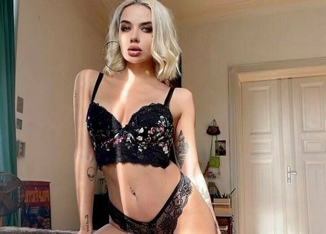 alexis xxxx actriz de desnudos galerías