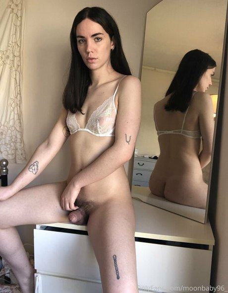 moonbaby96_ estrella porno adulto foto