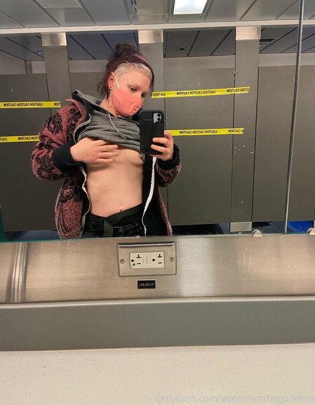 eeemmmthegoddess estrella hermosa galería