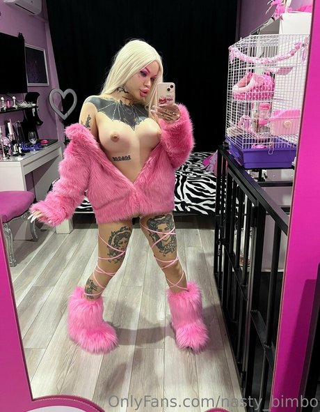 transexual rubia onlyfans libre hermosa foto