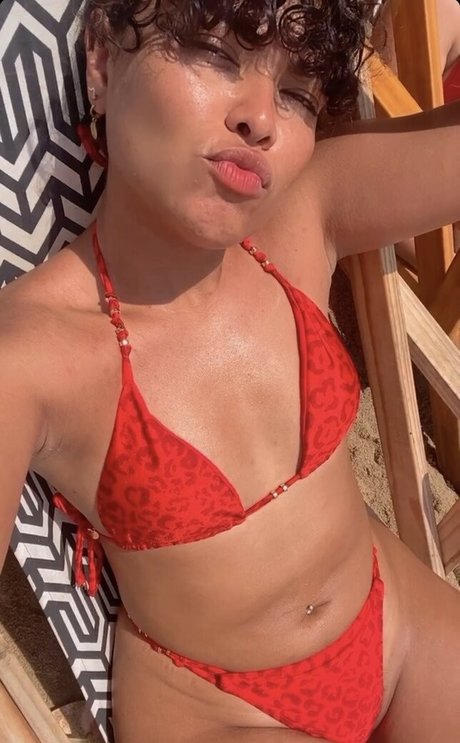 Gabi Anuel bonita estrella galerías