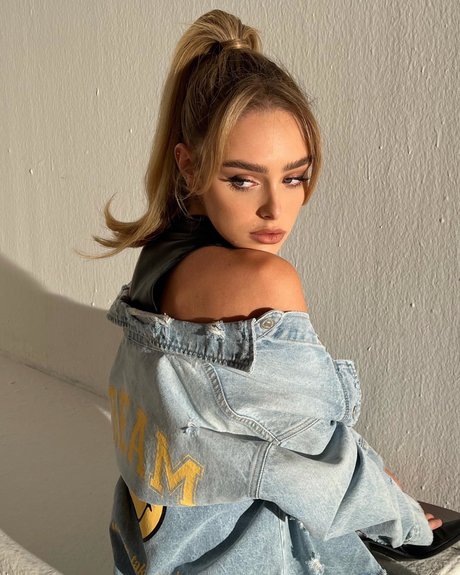 Omer Nudelman hermosa actriz fotos