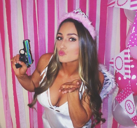 Taylor Altom estrella de alta definición galería