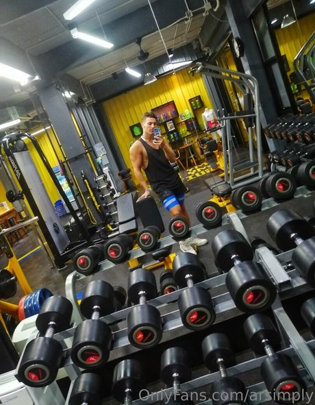 arsimply modelo hermosa imágenes