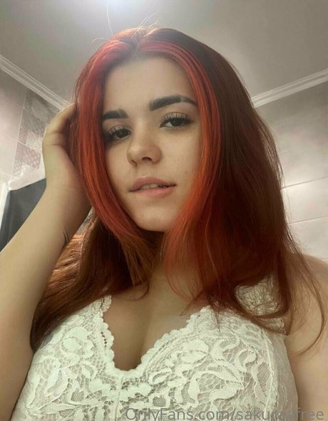 sakuraafree modelo libre recopilación