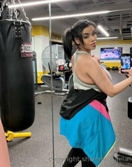 gatita gótica onlyfans porno agradable imagen