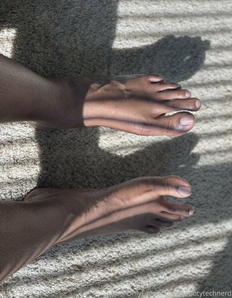 bigbootytechnerd estrella porno bonita galería