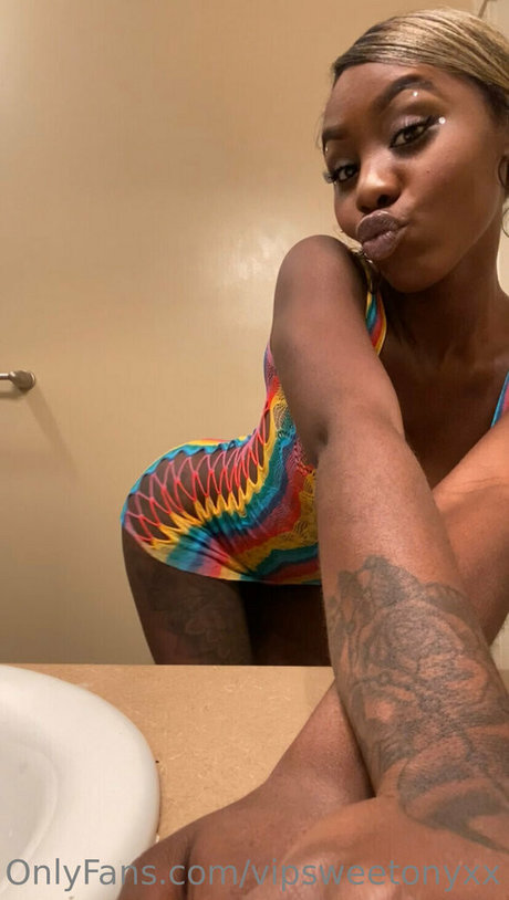 vipsweetonyxx estrella porno hermosa imagen