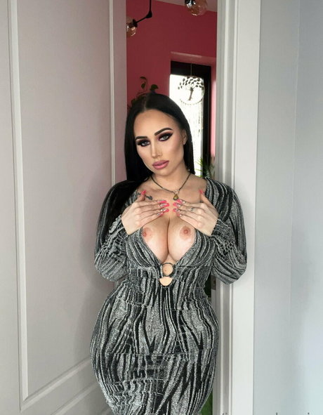 insanelyvain estrella porno de arte galería