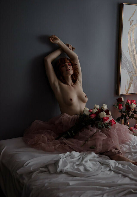 Maesie Melody modelo adulto archivo